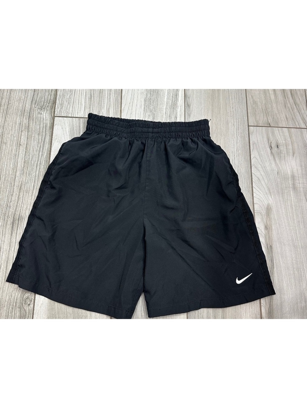 Nike youth  Dri-FIT Black Athletic Shorts Size Large